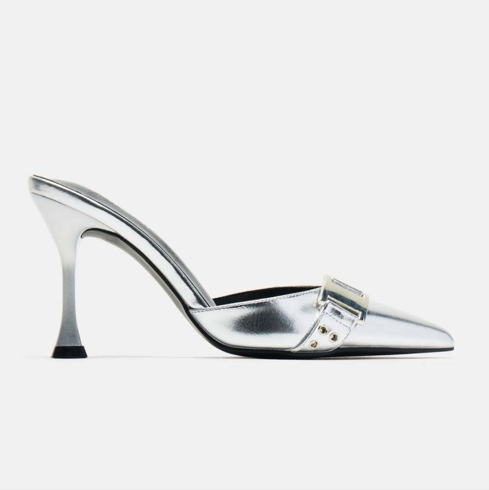 Silver Pumps- Size 9 - Picture 4 of 6